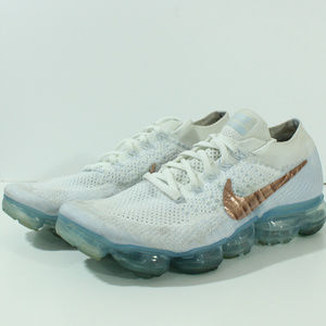 explorer light vapormax